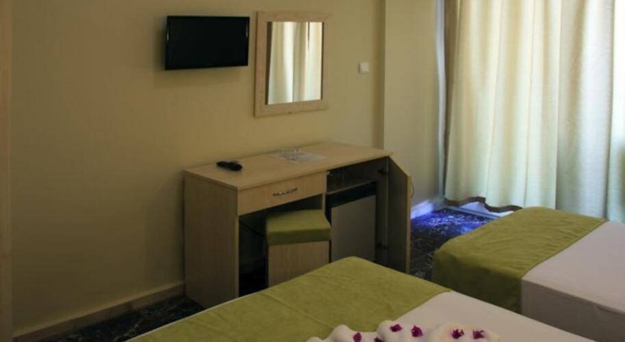 Vela Hotel