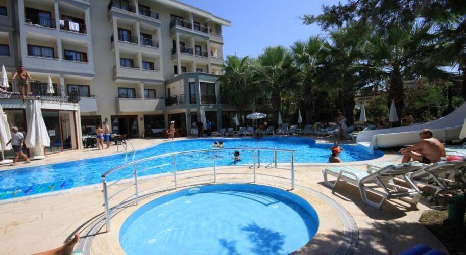Hera Beach Hotel