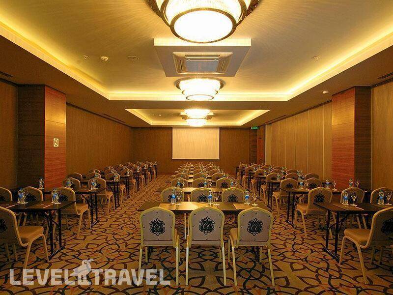 Фотография Commodore Elite Suite & Spa (Adults Only 18+)