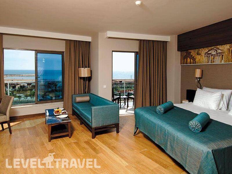 Фотография Commodore Elite Suite & Spa (Adults Only 18+)