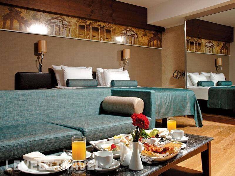 Фотография Commodore Elite Suite & Spa (Adults Only 18+)