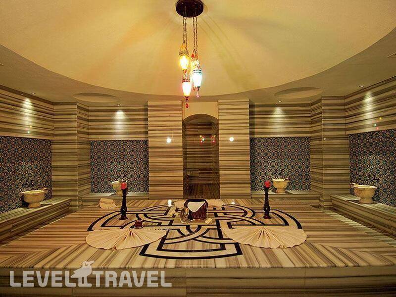 Фотография Commodore Elite Suite & Spa (Adults Only 18+)