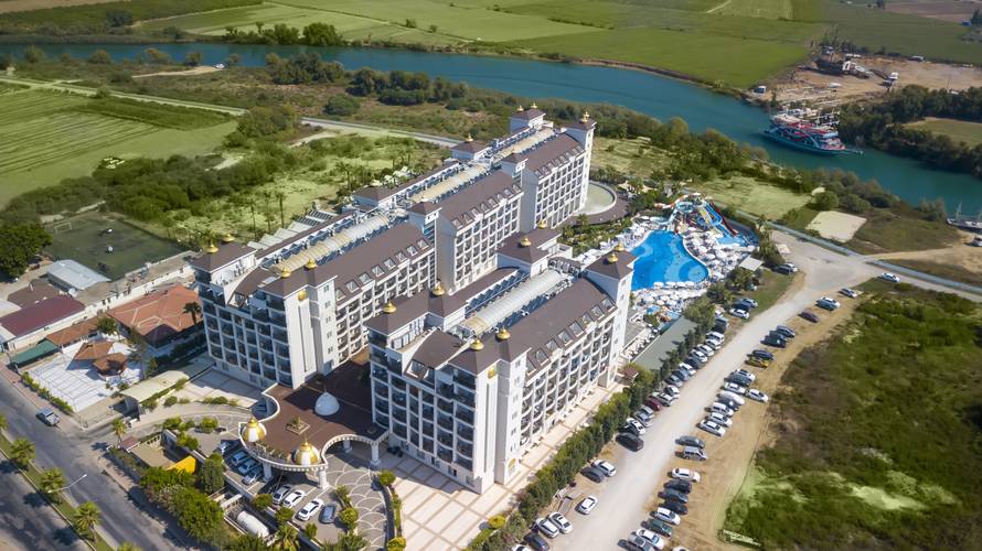 Lake & River Side Hotel & Spa