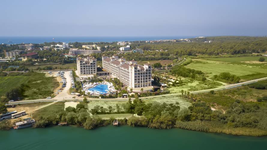 Lake & River Side Hotel & Spa