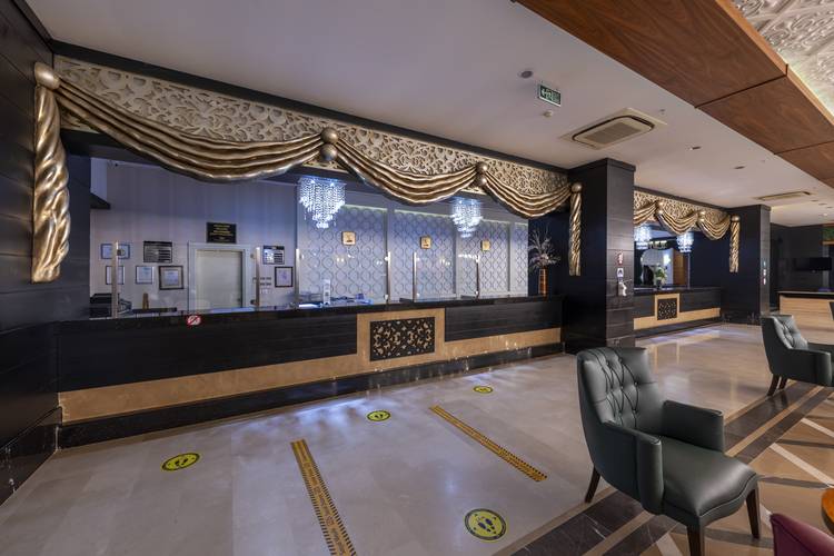 Lake & River Side Hotel & Spa