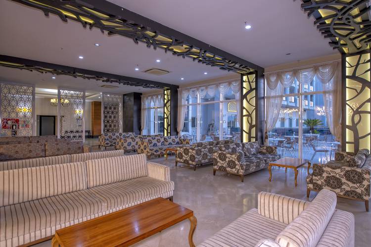 Lake & River Side Hotel & Spa