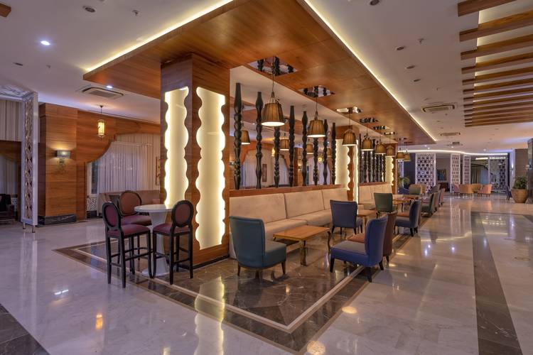 Lake & River Side Hotel & Spa