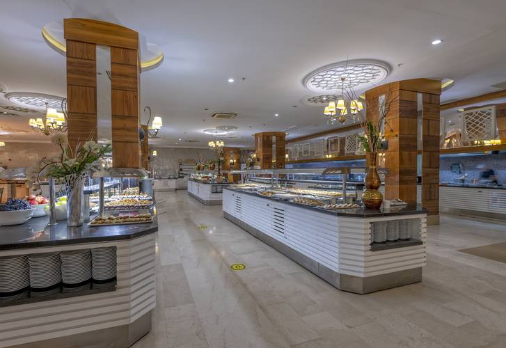 Lake & River Side Hotel & Spa
