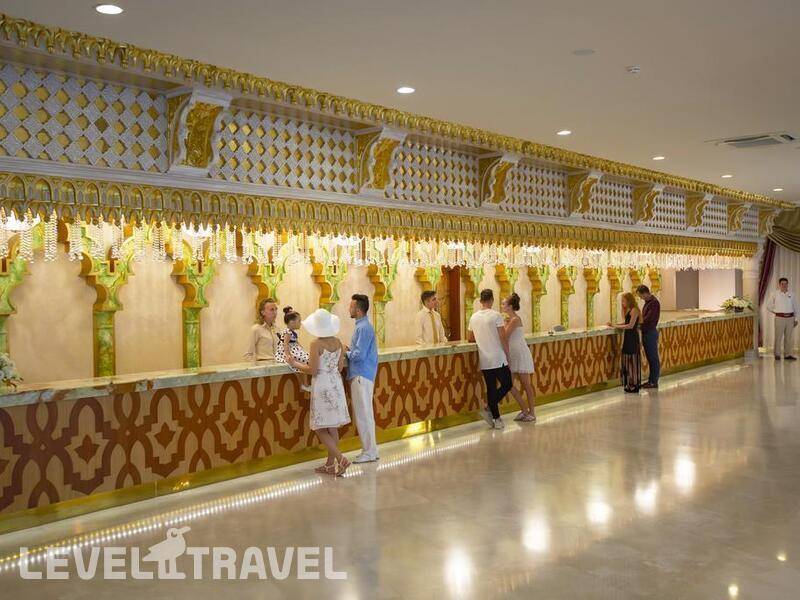 Фотография Royal Alhambra Palace Hotel
