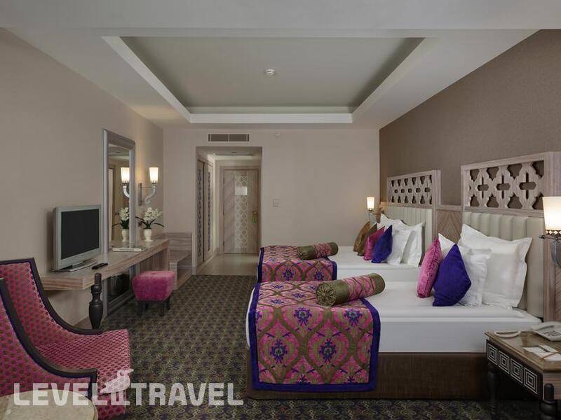 Фотография Royal Alhambra Palace Hotel