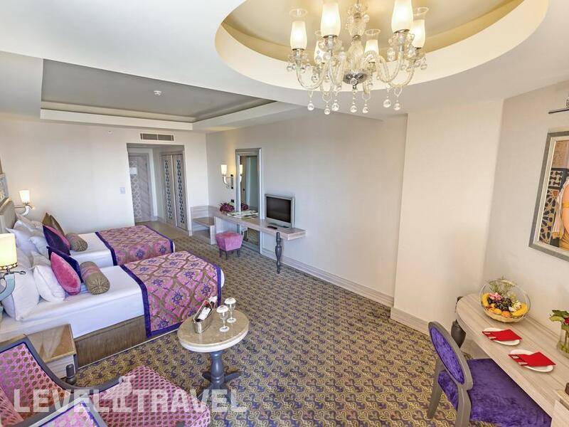 Фотография Royal Alhambra Palace Hotel
