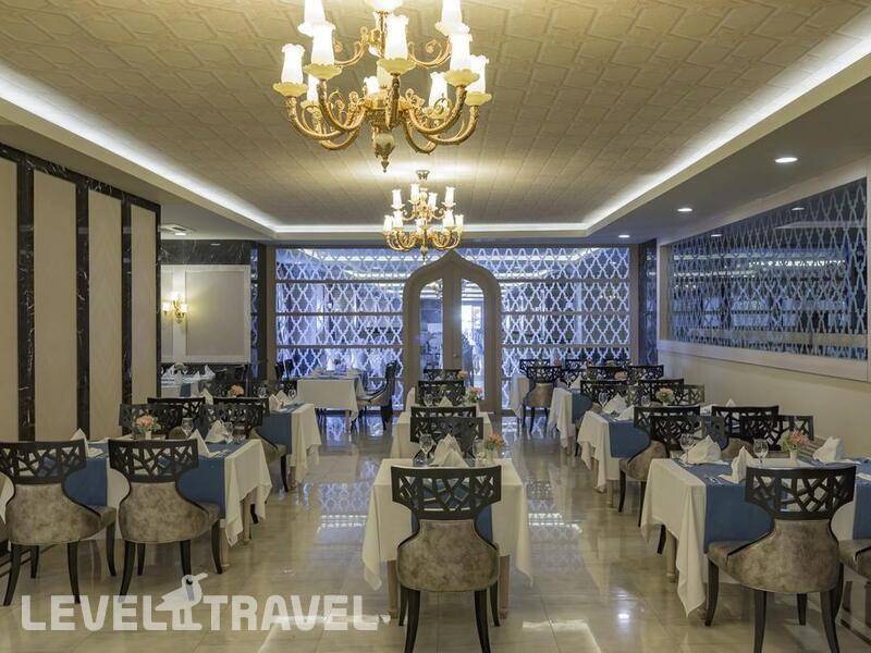 Фотография Royal Alhambra Palace Hotel
