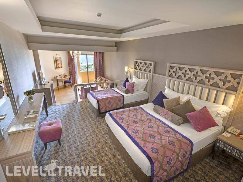 Фотография Royal Alhambra Palace Hotel