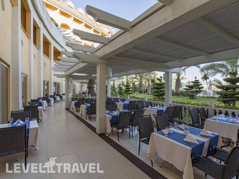 Фотография Royal Alhambra Palace Hotel