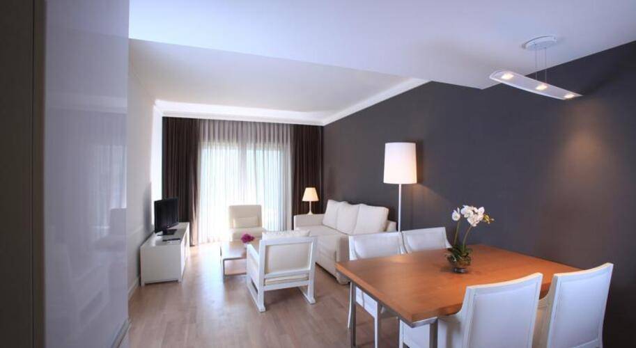 Sundance Suites Hotel