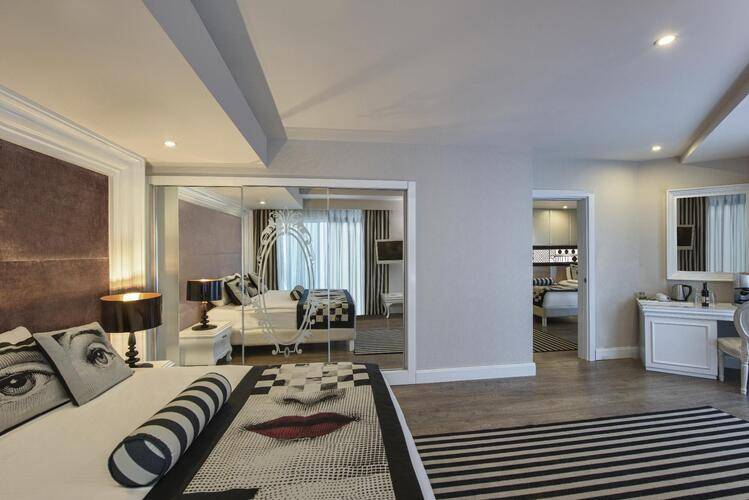 Delphin Imperial