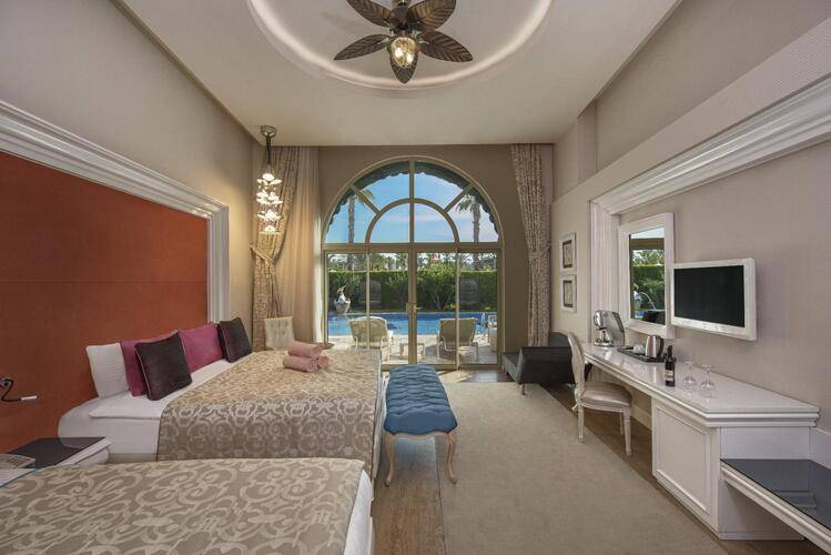 Delphin Imperial