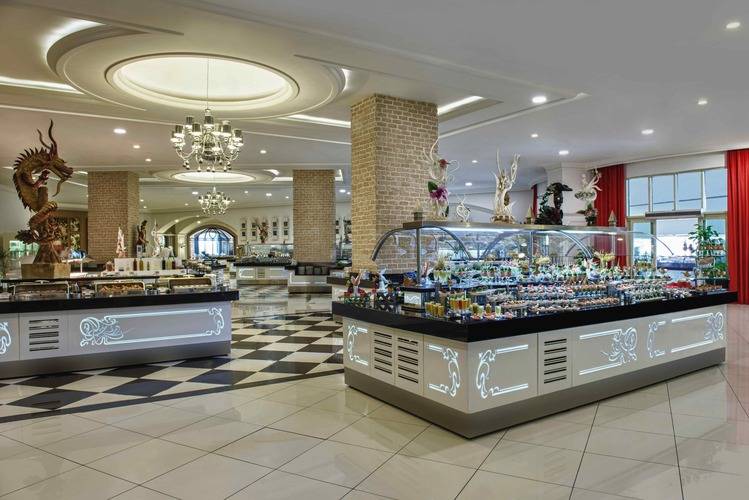 Delphin Imperial