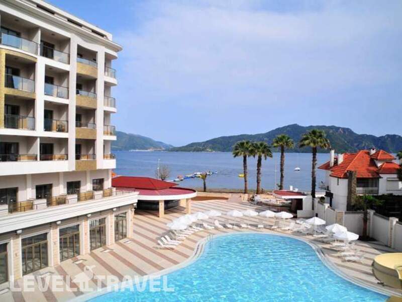 Фотография Golden Rock Beach Hotel