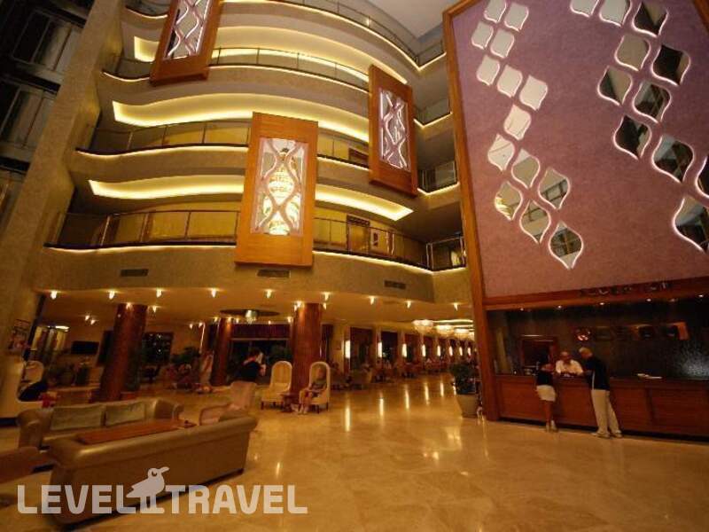 Фотография Golden Rock Beach Hotel