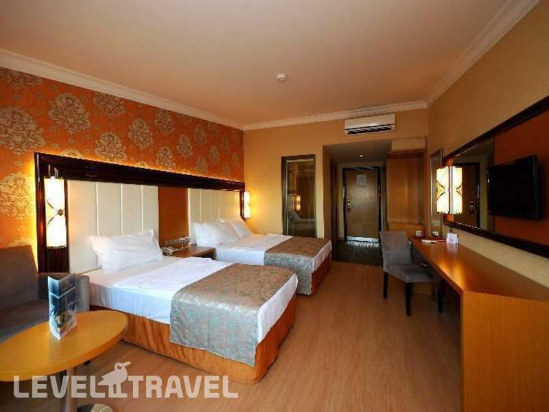 Фотография Golden Rock Beach Hotel