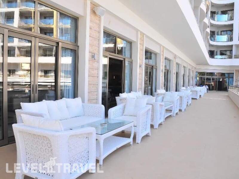 Фотография Golden Rock Beach Hotel