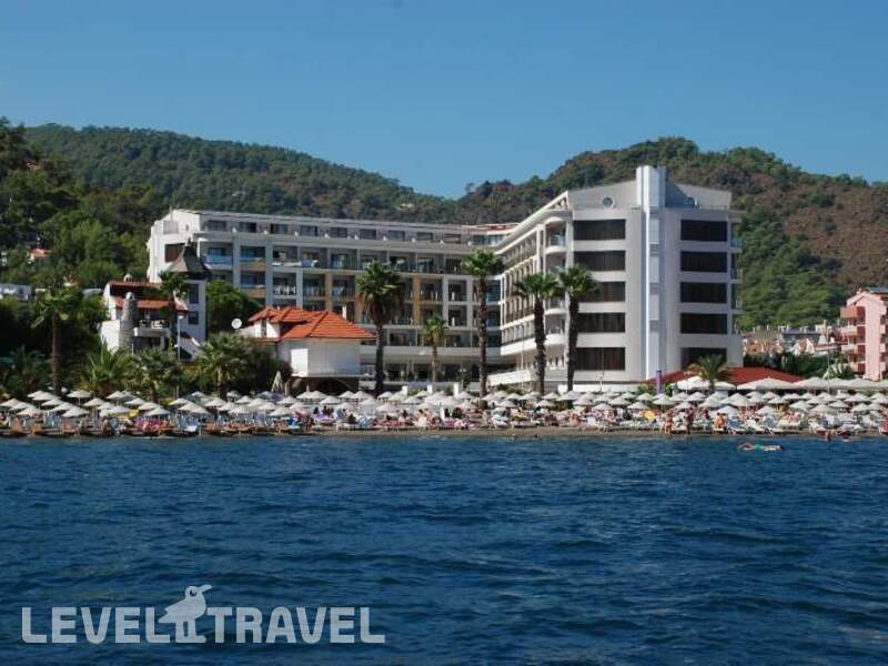 Фотография Golden Rock Beach Hotel