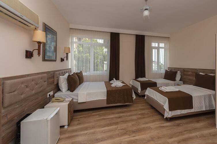 Royal City Hotel