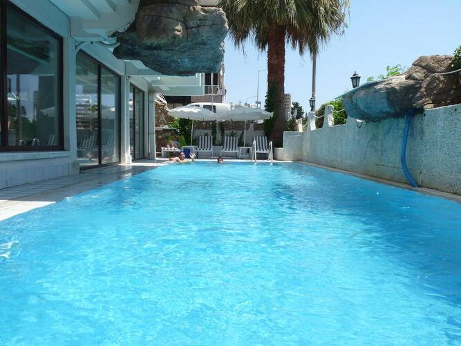 Royal City Hotel
