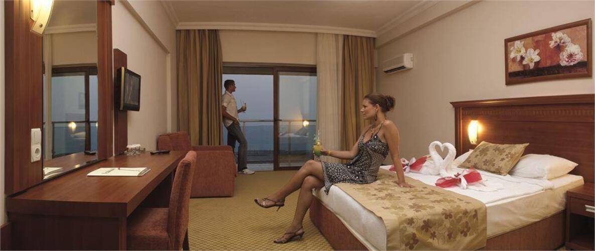 Casa Fora Beach Resort (Ex.Laphetos Beach Resort & Spa)