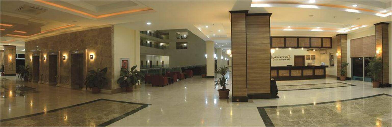 Casa Fora Beach Resort (Ex.Laphetos Beach Resort & Spa)