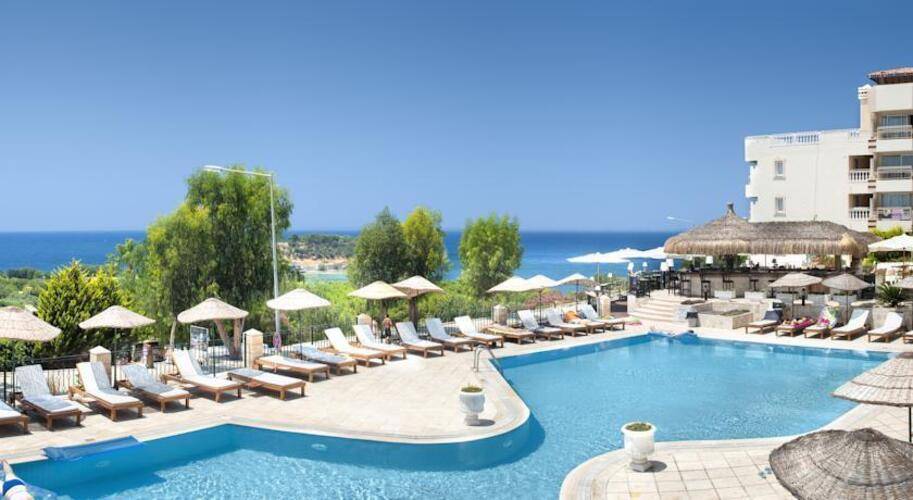 Carina Hotel