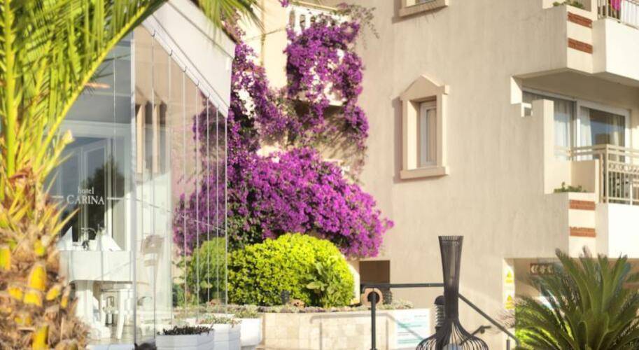 Carina Hotel