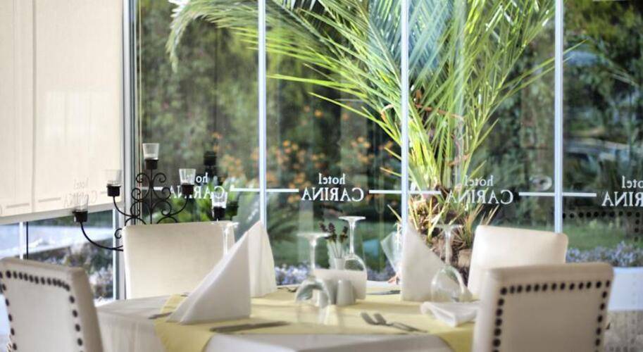 Carina Hotel