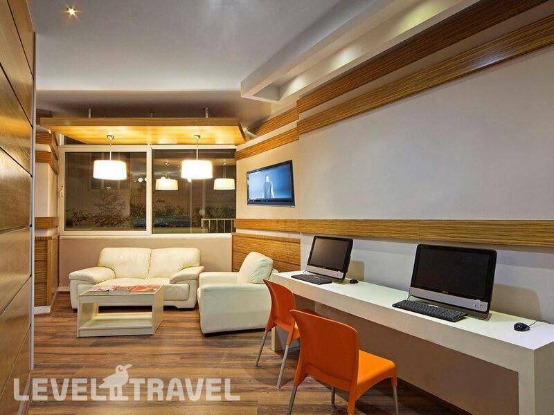 Фотография Sol Beach Hotel (Adults Only 16+) Фотография Sol Beach Hotel (Adults Only 16+)