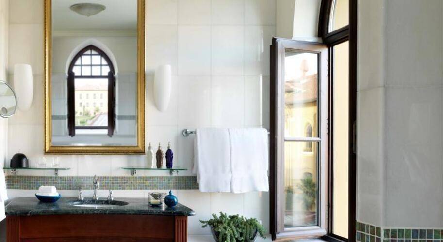 Four Seasons Hotel At Sultanahmet