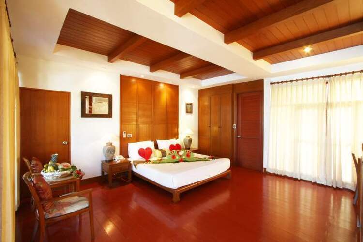 P. P. Erawan Palms Resort