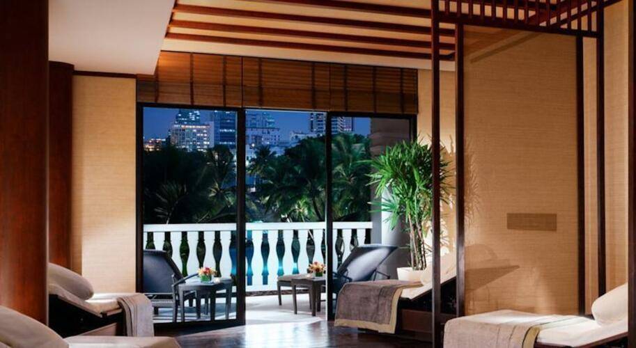 The Peninsula Hotel