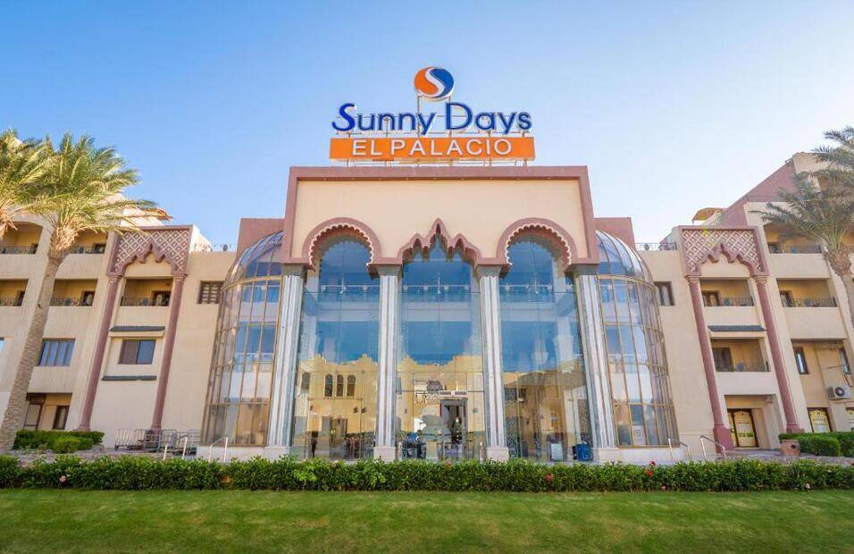 Sunny Days El Palacio Hotel