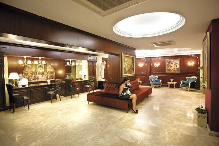 Antique Roman Palace Hotel