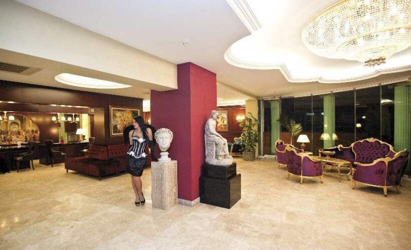 Antique Roman Palace Hotel