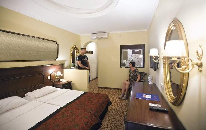 Antique Roman Palace Hotel