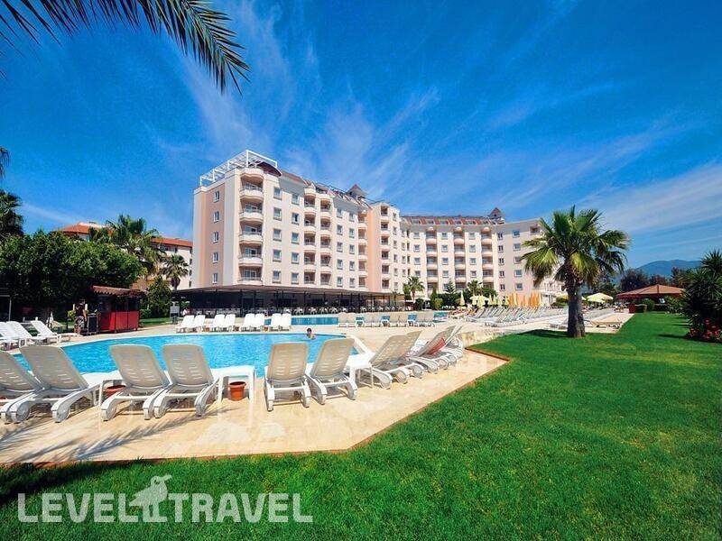 Фотография Royal Garden Suite Hotel