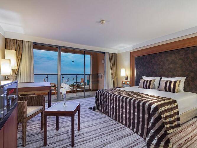 Rixos Sungate Hotel