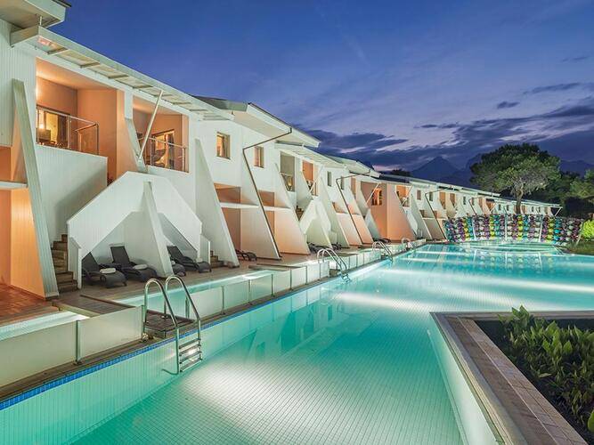 Rixos Sungate Hotel