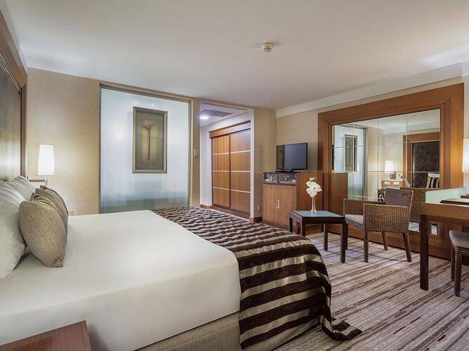 Rixos Sungate Hotel
