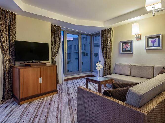 Rixos Sungate Hotel