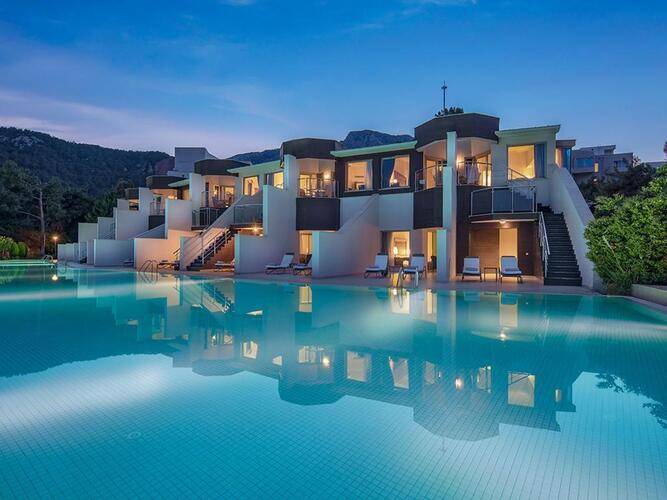 Rixos Sungate Hotel