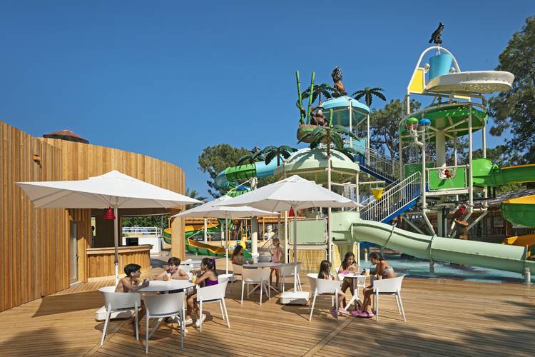 Rixos Sungate Hotel