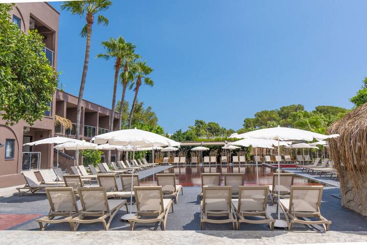 Golden Sun Hotel